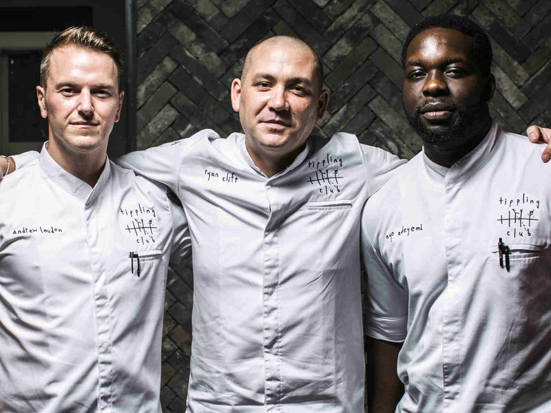 Das kreative Trio vom legendären »Tippling Club«: Andrew Loudon, Ryan Clift und Ayo Adeyemi (v. l.).