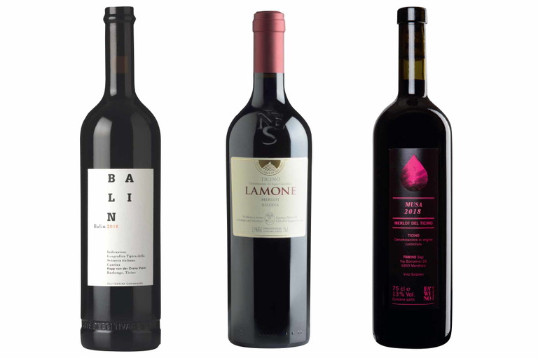 (v.l.n.r.) Platz 1:&nbsp;Balin 2018 – Cantina Kopp von der Crone Visini: «Ein Klassiker mit mineralischem Charme.» Platz 2:&nbsp;Merlot Risvera Lamone 2018 – Cantina Pelossi: «Konzentrierte Frucht und perfekter Holzeinsatz» Platz 3: Musa 2018 – Fawino: «Kühle, dunkle Frucht und viel Eleganz.»