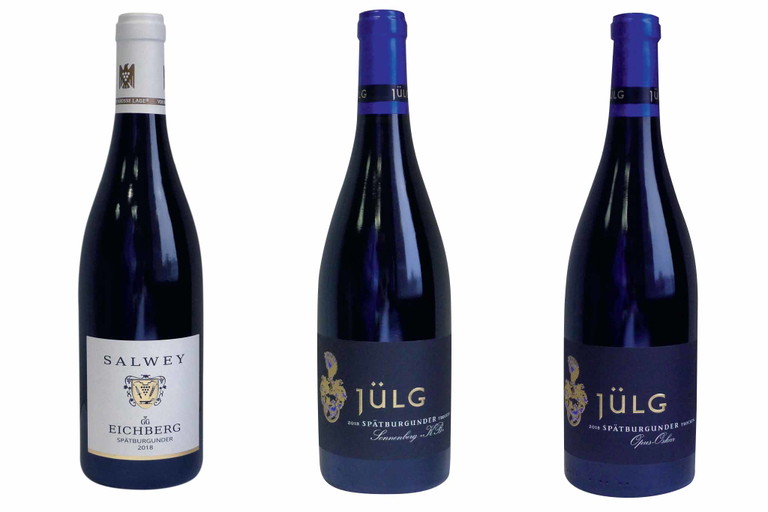 (v.l.n.r.) Platz 1: Eichberg GG, Weingut Salwey – »Wilde« Frucht, Spannung, Frische, Mineralität, große Länge. Platz 2:&nbsp;Sonnenberg »K.B.«, Weingut Jülg –&nbsp;Floral und ätherisch, griffig mit mineralischer Pikanz. Platz 3:&nbsp;»Opus-Oskar«, Weingut Jülg – Immens dicht und druckvoll, aber auch elegant.