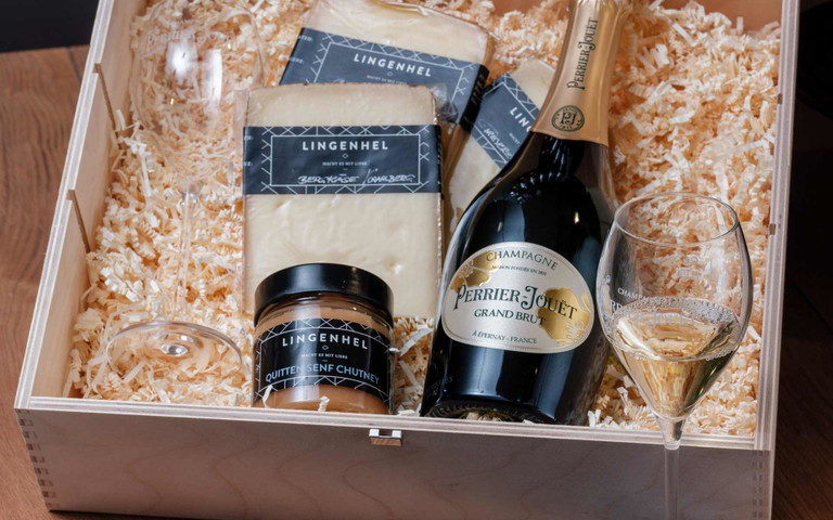 Valentins-Box Perrier-Jouët by Lingenhel
