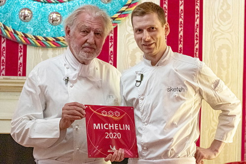 Johannes Nuding (re.) mit seinem Mentor Pierre Gagnaire