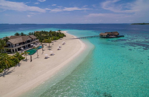 «Four Seasons Private Island at Voavah»