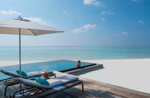 «Four Seasons Private Island at Voavah»
