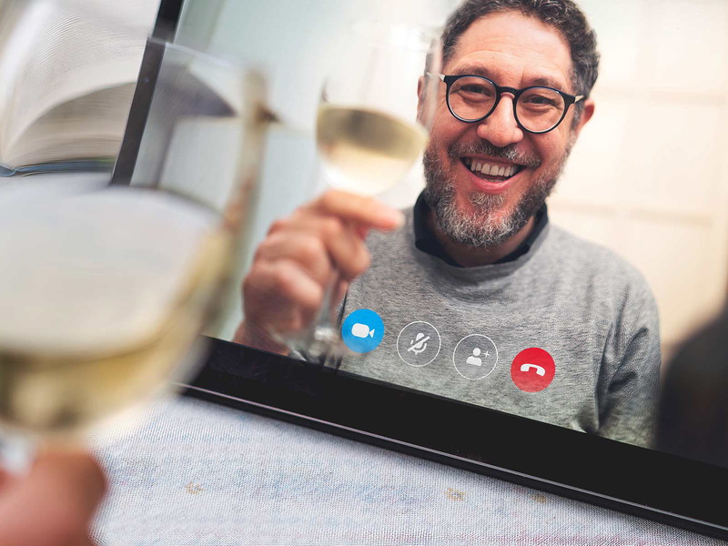 Weinkonsum&nbsp;in Zeiten von Corona: Online statt in der Lieblingsbar.