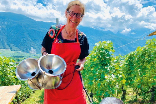 Starwinzerin Marie-Thérèse Chappaz ist von den Vorzügen des leichten Dôle überzeugt.