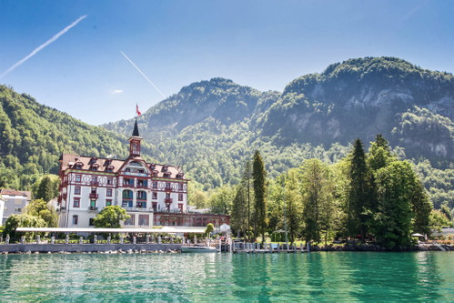 Das Luxushotel «Vitznauerhof» liegt direkt am Vierwaldstättersee