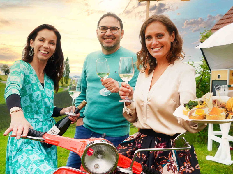 Die Winzer Heidi und Stefan Potzinger mit Initiatorin Christina Dow.
