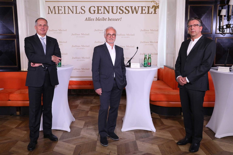 Udo Kaubek stellte gemeinsam mit Herbert Vlasaty und Bernhard Hamann die Umbaupläne vor.