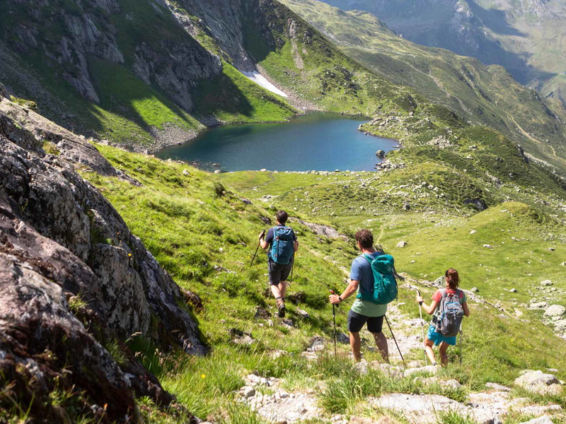 Vorarlberg bietet wunderschöne Wanderwege, wie der auf die&nbsp;Alpguesalpe im Montafon.