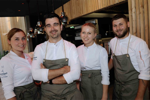 Das Küchenteam im Genusstheater unter der Leitung von Daniel Weißer.