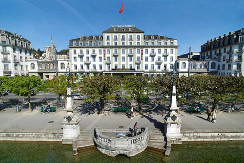 «Hotel Schweizerhof»