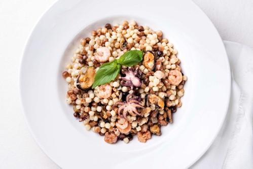 Fregula sarda muss man einfach probiert haben, ob mit Gemüse, mit Fisch oder Fleisch.