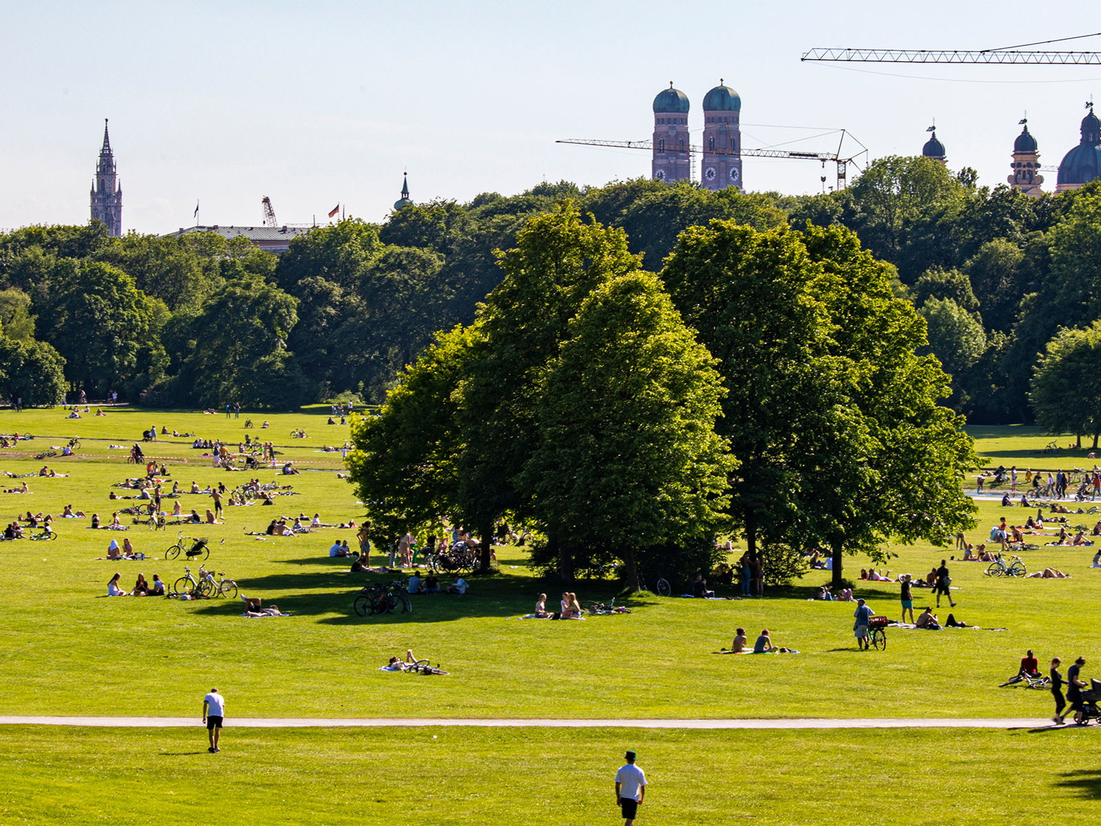 Picknicken ist eine der schönsten Freizeitaktivitäten – besonders&nbsp;wenn der Korb fertig&nbsp;abgeholt werden kann.