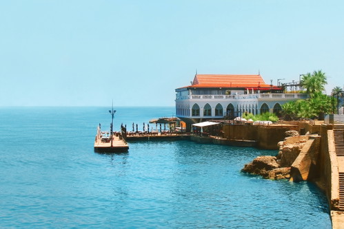 Das Mittelmeer hat großen Einfluss auf die Levante-Küche – hier ein hippes Restaurant im libanesischen Beirut.