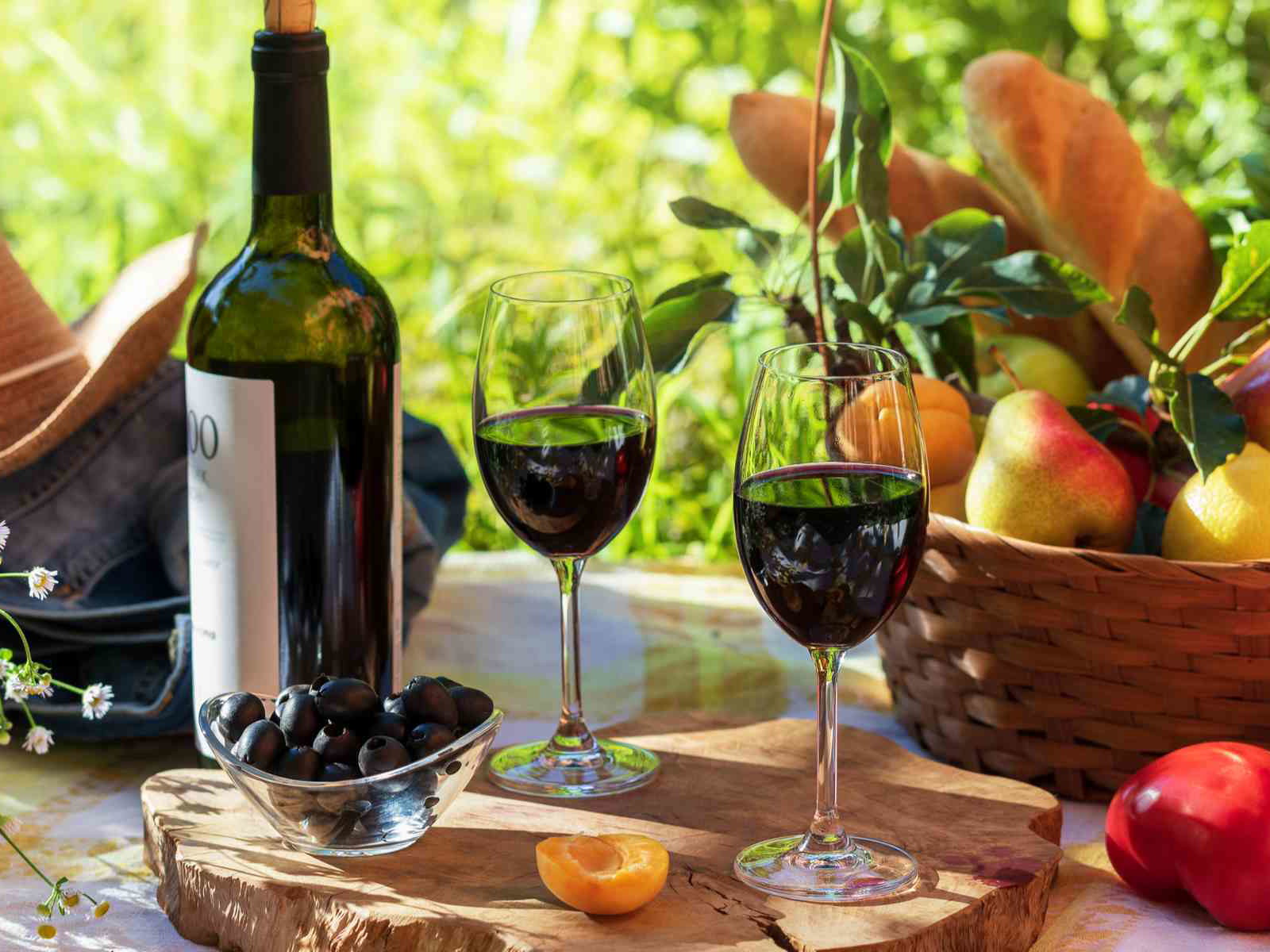 Al Fresco Eating: The Best Picnic Blankets