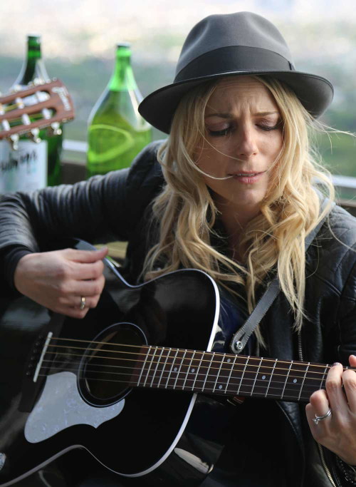 Dopplerfans: Musikerin, Kabarettistin und Schauspielerin Lisa Schmid sowie ...
