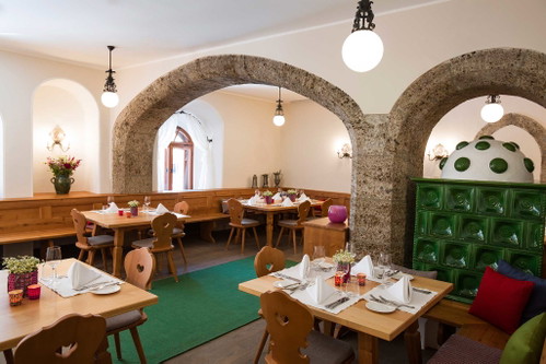 Wer möchte, kann auch im legereren Wirtshaus einkehren.