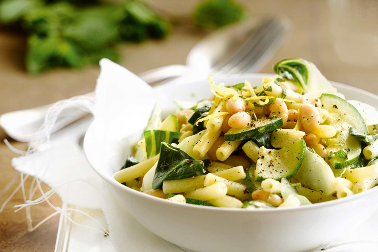 Makkaroni mit Zucchini und Bohnen – sowohl die Pasta wie auch die Vielzahl an frischem Gemüse behagte dem Dichterfürsten sehr.