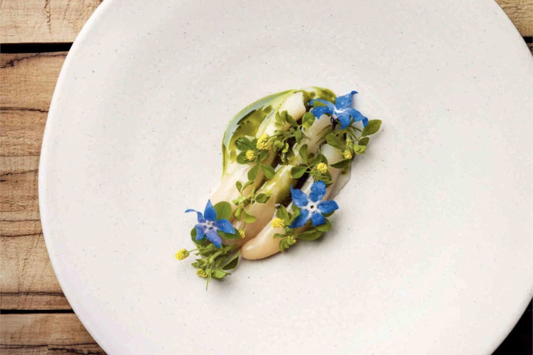 Zum Gericht von Esben Holmboe Bang aus dem »Maaemo« müssen die Teilnehmenden eine Weinempfehlung aussprechen.