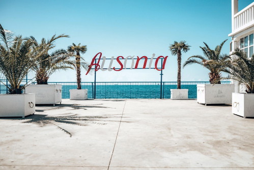 Bagno Ausonia is a classical seaside bathing spot.