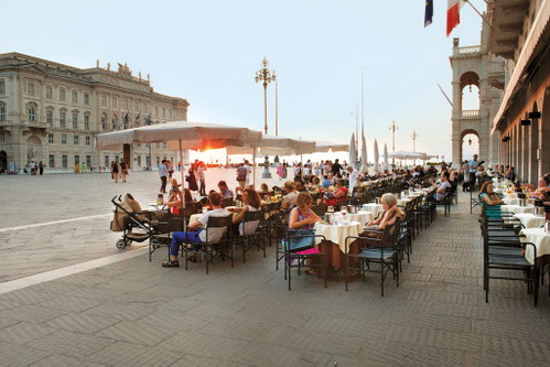 Seeing and being seen - Caffè degli Specchi in Piazza Unità is the perfect spot for people watching

