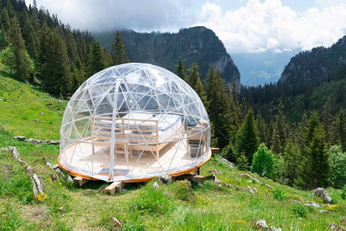 «Berggasthaus Oberstockenalp» - Stärnebett Die drei «Stärnebett»-Iglus liegen etwa 50 Meter vom «Berggasthaus Oberstockenalp» entfernet und stehen mitten in der malerischen Berglandschaft des Simmental.
«Berggasthaus Oberstockenalp», 3762&nbsp;Erlenbach im Simmental