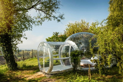 Bubble «Hotel Kartause Ittingen» Mitten im Rebberg nächtigen mit Blick auf den Sternehimmel: Das «Hotel Kartause Ittingen» bietet neben einem reichhaltigen Frühstück auch hoteleigene Fahrräder und E-Bikes, mit denen die Gegend erkundet werden kann.
«Kartause Ittingen», 8532&nbsp;Warth-Weiningen