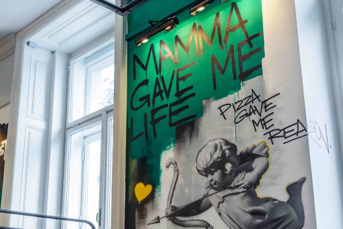 Beim »Viva la Mamma« vereinten die Künstler italienische Fresko-Motive und internationale Graffiti-Kunst.