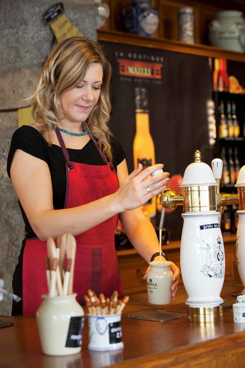 Der «frische» Dijon-Senf wird wie Bier gezapft und ist eine rare und begehrte Delikatesse.