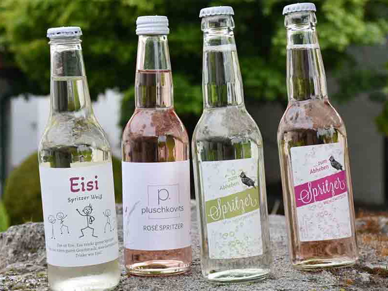 
Die Sieger des Wettbewerbs »Best of Spritzerflascherl Burgenland« 2021