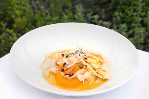 Salat mit Orangen, Fenchel und geräuchertem Bacalao aus der Hand von »Terragust«-Chefkoch Biel Cornet.