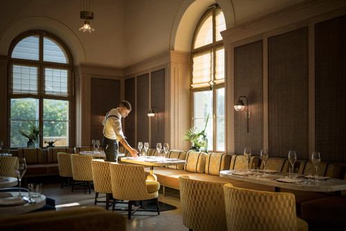Das «Casino Bern» wurde 1909 gebaut, seit 2019 führt Ivo Adam den Betrieb und machte ihn zu einem wahren Gourmet-Hotspot.