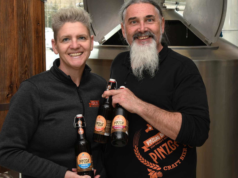 Martina und Hans-Peter Hochstaffl vom Pinzgau Bräu erzielten österreichweit die meisten Stimmen.