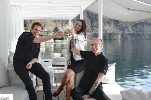 Sternekoch und «Sens»-Chef Jeroen Achtien mit Service-Leiterin Susanne Nguyen und Spitzenköchin Claudia Canessa