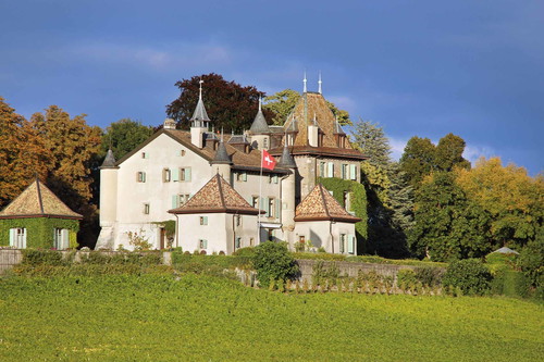Château du Crest:&nbsp;Einst Ort des Widerstands, heute Genfer 1er Cru&nbsp;
Das Winzerschloss am Genfersee wurde im 16. Jahrhundert vollständig zerstört und wiederaufgebaut. Heute ist Château du Crest Weingut und Genfer 1er Cru zugleich.&nbsp;