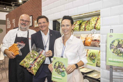 Eisberg-Group v.l.: Küchenmeister Gerhard Kranawendter, Geschäftsführer Franco Mühlgrabner und Karin Meisel, Verkaufs- und Marketingleiterin.