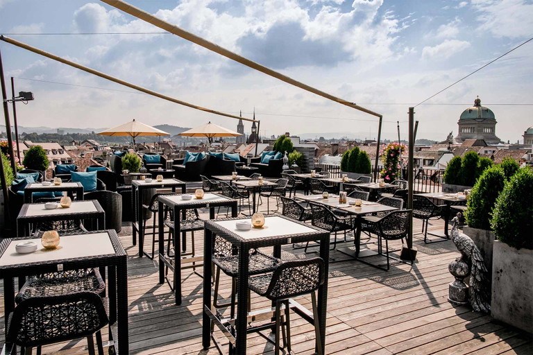 Die «Sky Terrace» des Berner «Hotel Schweizerhof»