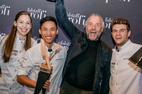 Gewinner der »Küche«: Anna Hofstätter (3. Platz), Minh Quang Nguyen (1. Platz), Heiko Antoniewicz (Ehrenpreis YTC 2021) und Jann Luca Urbschat (2. Platz).