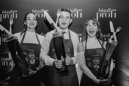 Sieger der »Gastgeber«: Kira Huber (2. Platz), Simon Wieland (1. Platz) und Chiara Bonell (3. Platz).