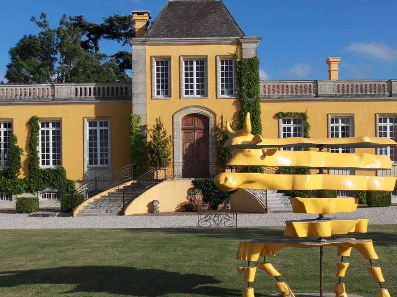 Repräsentatives Chateau im Bordelais