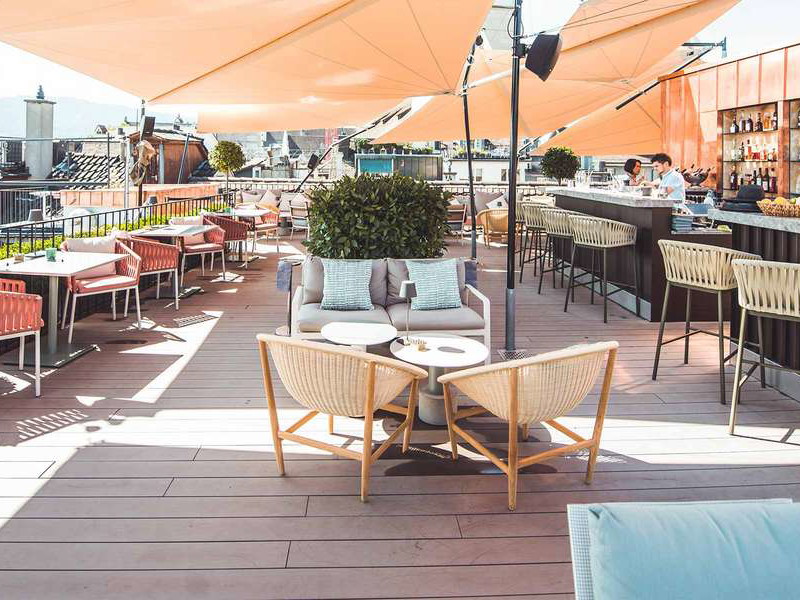 Die Rooftopbar «THE NEST» im «HOTEL STORCHEN»