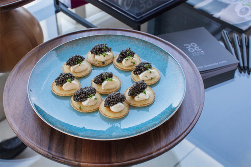 Oona Caviar aus den Schweizer Alpen