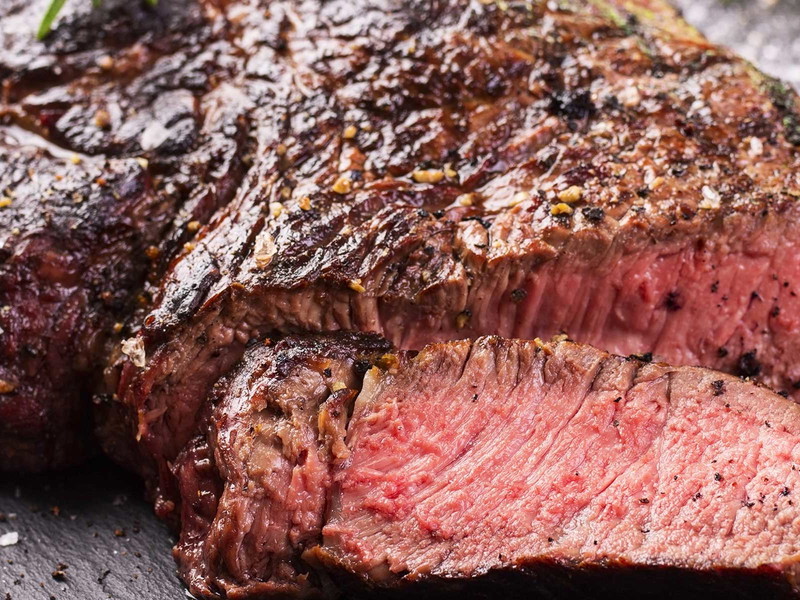 Wahrer Fleisch-Genuss: Saftiges Steak.