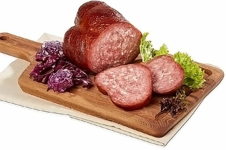 Der mächtige Boutefas bringt bis zu drei Kilo auf die Waage. Wie die Saucisson vaudois wird auch er kalt geräuchert.