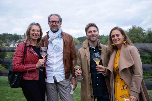 Carmen Lilek (Energie Steiermark), Versicherungsunternehmer Erich Kiedl, Bastian Kaltenböck&nbsp;(Weingut Goedwinemakers) und Christina Dow (»publ!c« – Die Öffentlichkeitsagentur).