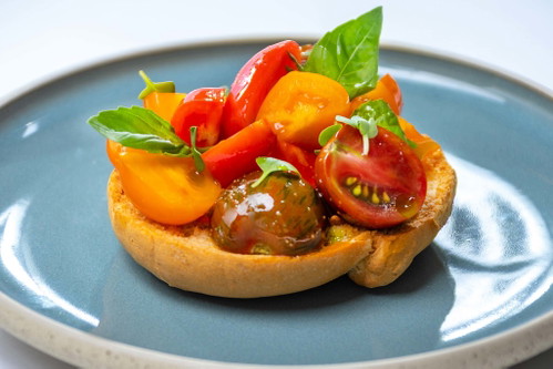 Frisella mit Tomaten