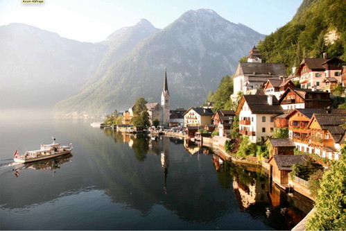 Das malerische Hallstatt verdankt seine Entstehung dem reichen Salzvorkommen. Bereits vor mehr als 4000 Jahren wurden dort mächtige Salzkammern entdeckt.