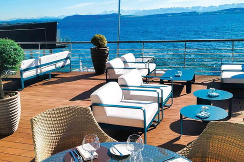 Die Seeterrasse des «La Table de Palafitte» in Neuchâtel ist legendär.