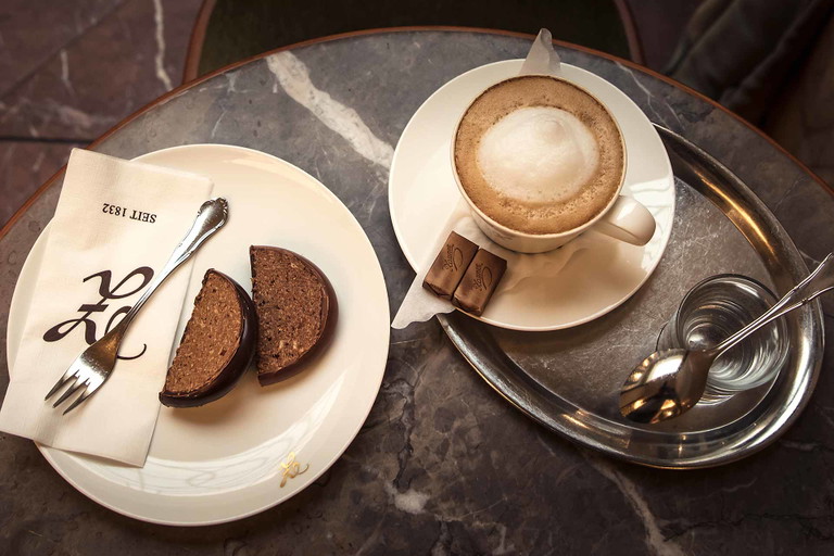 Der Zaunerstollen aus der Bad Ischler Konditorei ist wohl die berühmteste Süßspeise Oberösterreichs.