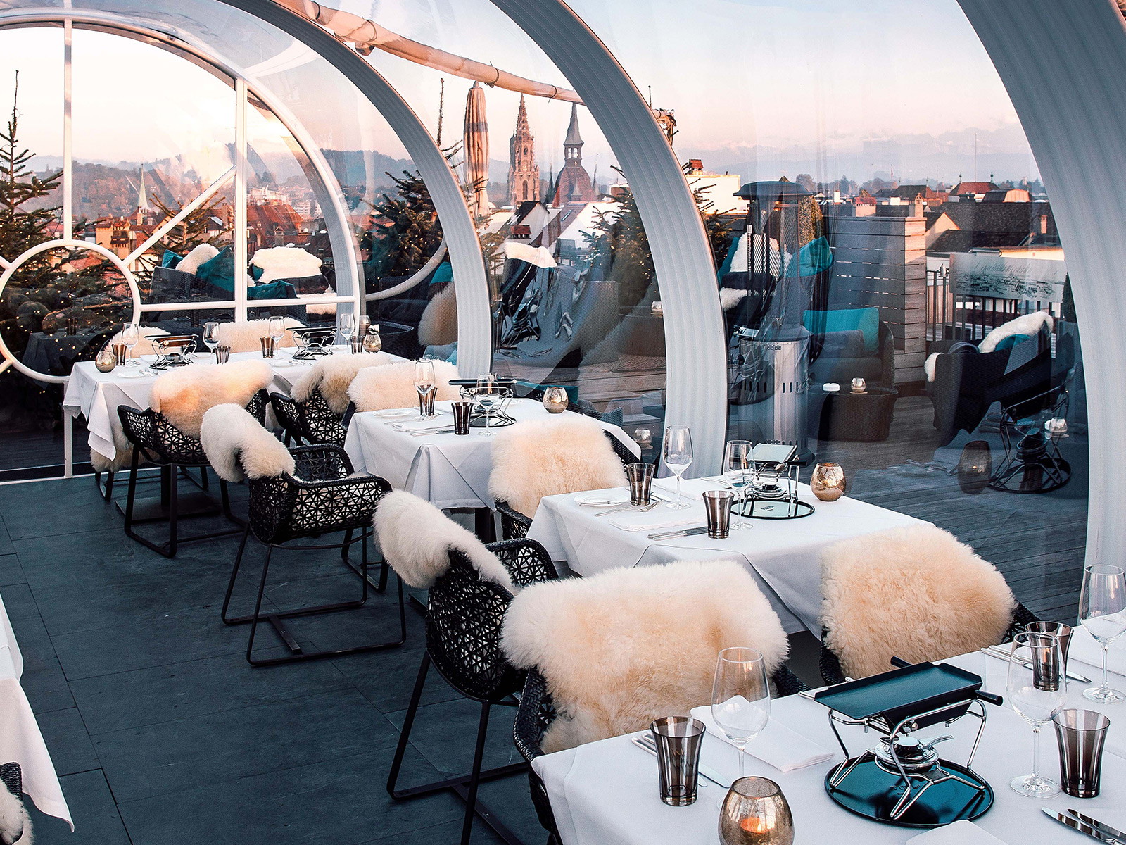 Das Pop-Up-Restaurant «Tubbo» bietet einen 360-Grad-Blick über Bern.